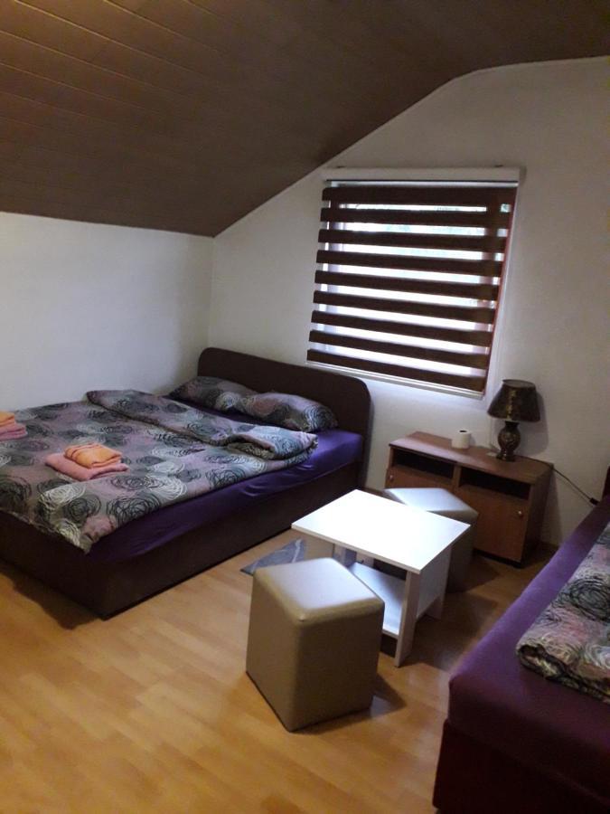 Hostel Topic バニャ・ルカ エクステリア 写真