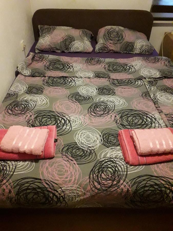 Hostel Topic バニャ・ルカ エクステリア 写真