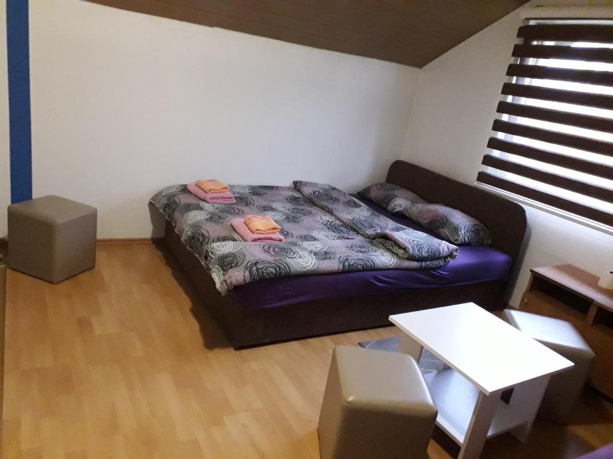 Hostel Topic バニャ・ルカ エクステリア 写真