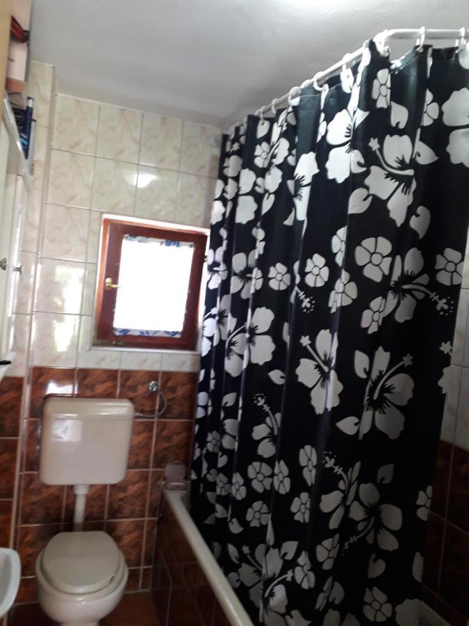Hostel Topic バニャ・ルカ エクステリア 写真