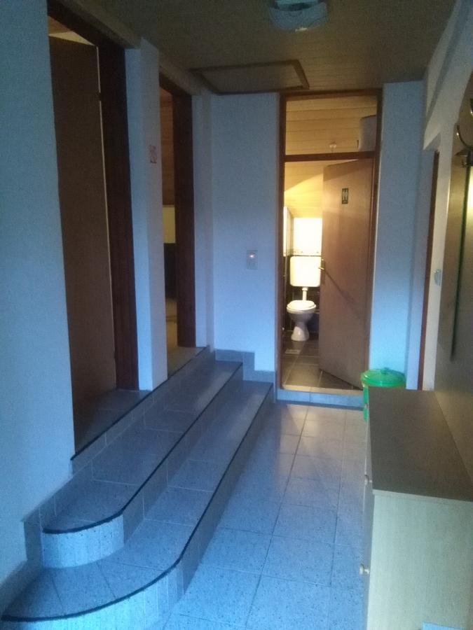Hostel Topic バニャ・ルカ エクステリア 写真